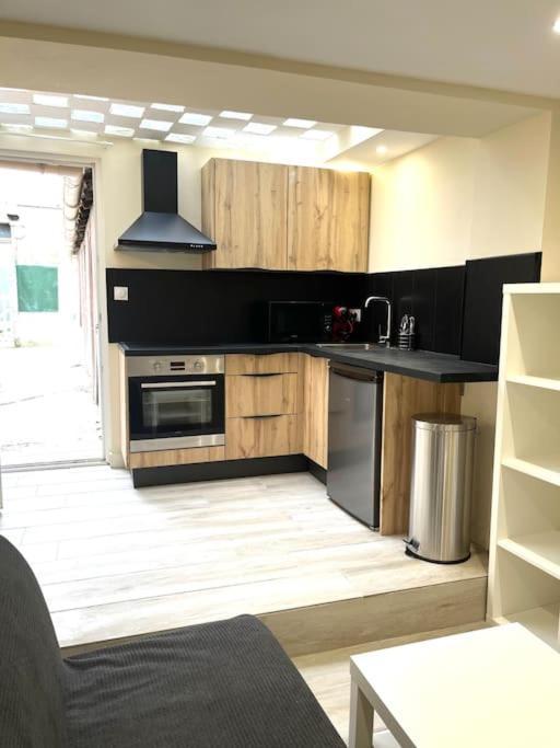Appartement Cosy Avec Terrasse Marseille Eksteriør billede